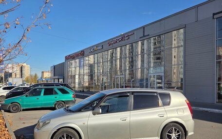 Toyota Opa I рестайлинг, 2000 год, 530 000 рублей, 6 фотография