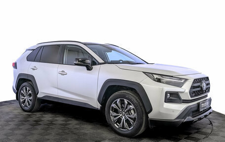 Toyota RAV4, 2024 год, 3 890 000 рублей, 3 фотография