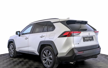 Toyota RAV4, 2024 год, 3 890 000 рублей, 7 фотография