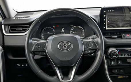 Toyota RAV4, 2024 год, 3 890 000 рублей, 22 фотография