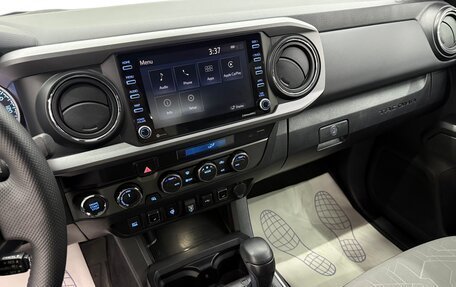 Toyota Tacoma III, 2022 год, 5 190 000 рублей, 13 фотография