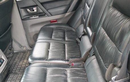 Mitsubishi Pajero III рестайлинг, 2003 год, 800 000 рублей, 6 фотография