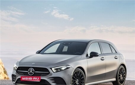 Mercedes-Benz A-Класс, 2022 год, 1 510 000 рублей, 2 фотография