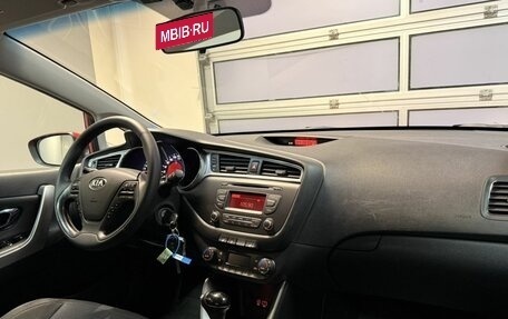 KIA cee'd III, 2015 год, 1 370 000 рублей, 20 фотография