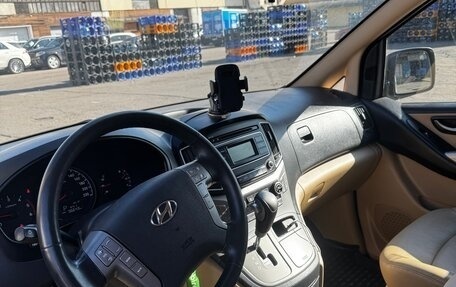 Hyundai H-1 II рестайлинг, 2017 год, 2 023 000 рублей, 1 фотография