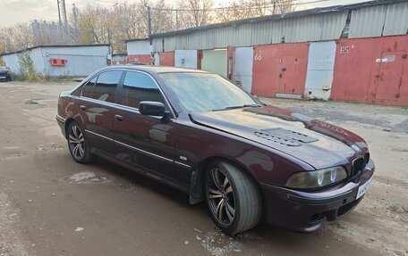 BMW 5 серия, 1998 год, 590 000 рублей, 3 фотография