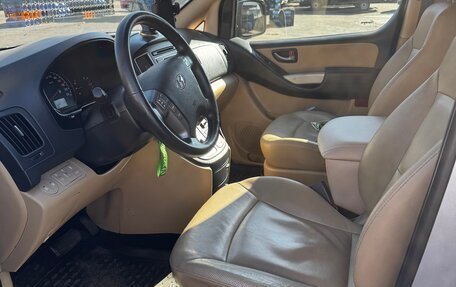 Hyundai H-1 II рестайлинг, 2017 год, 2 023 000 рублей, 6 фотография