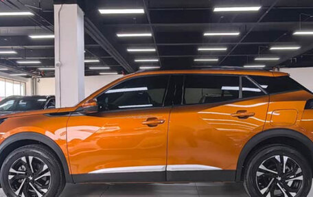 Peugeot 2008 II, 2023 год, 1 900 000 рублей, 4 фотография