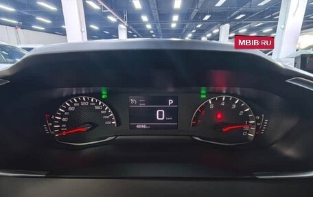 Peugeot 2008 II, 2023 год, 1 900 000 рублей, 13 фотография