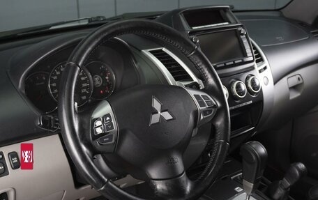 Mitsubishi Pajero Sport II рестайлинг, 2015 год, 1 990 000 рублей, 11 фотография
