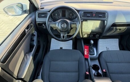 Volkswagen Jetta VII, 2013 год, 950 000 рублей, 11 фотография