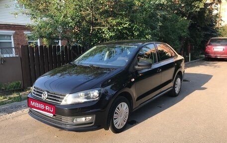 Volkswagen Polo VI (EU Market), 2015 год, 700 000 рублей, 2 фотография
