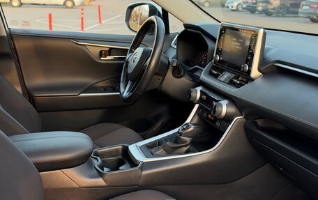 Toyota RAV4, 2021 год, 3 500 000 рублей, 12 фотография