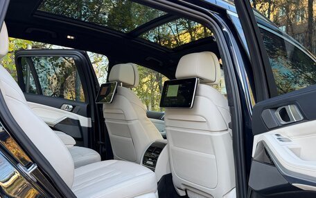BMW X7, 2022 год, 7 800 000 рублей, 3 фотография