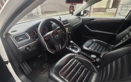 Volkswagen Jetta VII, 2013 год, 1 350 000 рублей, 13 фотография