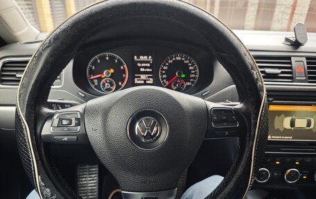 Volkswagen Jetta VII, 2013 год, 1 350 000 рублей, 16 фотография