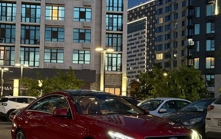 Mercedes-Benz E-Класс, 2014 год, 1 900 000 рублей, 4 фотография