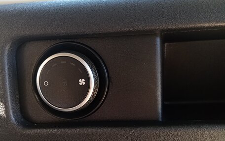 Land Rover Discovery Sport I рестайлинг, 2014 год, 2 250 000 рублей, 36 фотография