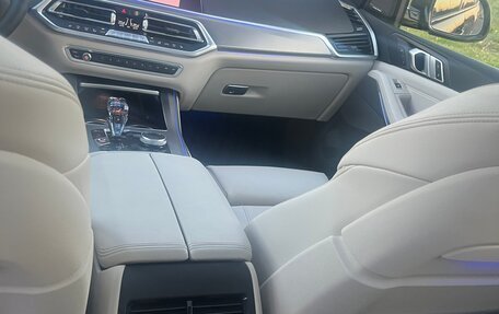 BMW X5, 2019 год, 5 950 000 рублей, 14 фотография