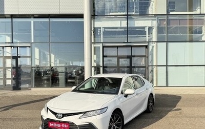 Toyota Camry, 2021 год, 3 230 000 рублей, 1 фотография
