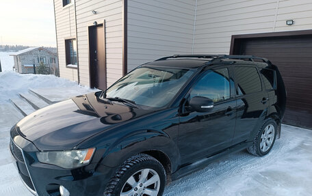 Mitsubishi Outlander III рестайлинг 3, 2012 год, 1 100 000 рублей, 2 фотография