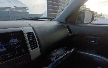 Mitsubishi Outlander III рестайлинг 3, 2012 год, 1 100 000 рублей, 13 фотография