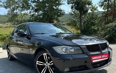 BMW 3 серия, 2005 год, 900 000 рублей, 3 фотография