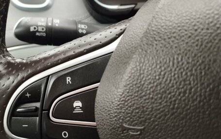 Renault Espace V, 2018 год, 1 550 000 рублей, 11 фотография