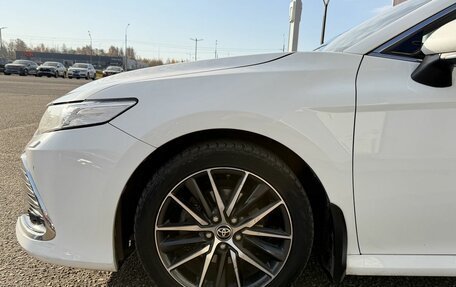 Toyota Camry, 2021 год, 3 230 000 рублей, 11 фотография