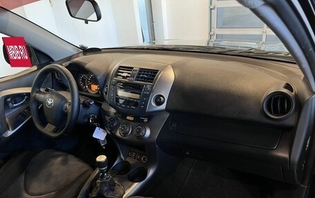 Toyota RAV4, 2010 год, 1 365 000 рублей, 12 фотография