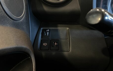 Toyota RAV4, 2010 год, 1 365 000 рублей, 31 фотография