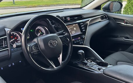 Toyota Camry, 2019 год, 2 950 000 рублей, 7 фотография