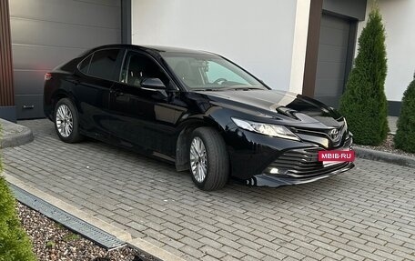 Toyota Camry, 2019 год, 2 950 000 рублей, 3 фотография