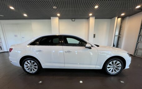 Audi A4, 2015 год, 1 876 000 рублей, 2 фотография