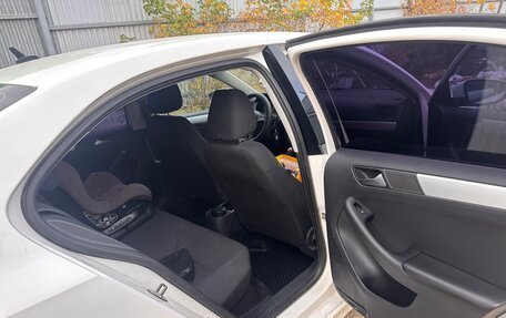 Volkswagen Jetta VII, 2013 год, 950 000 рублей, 14 фотография