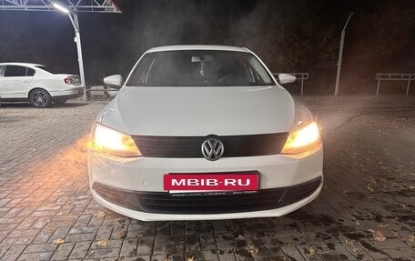 Volkswagen Jetta VII, 2013 год, 950 000 рублей, 9 фотография