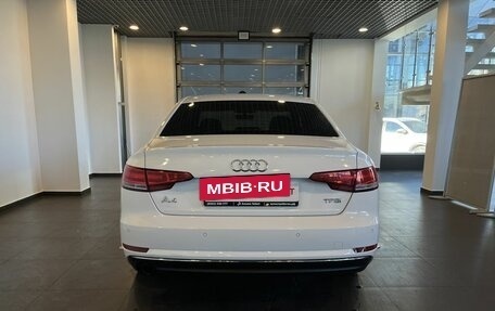 Audi A4, 2015 год, 1 876 000 рублей, 4 фотография