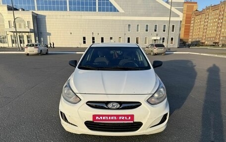 Hyundai Solaris II рестайлинг, 2013 год, 550 000 рублей, 1 фотография