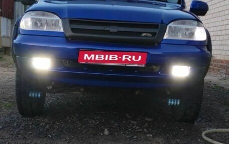 Chevrolet Niva I рестайлинг, 2004 год, 369 500 рублей, 1 фотография