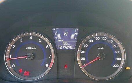 Hyundai Solaris II рестайлинг, 2013 год, 550 000 рублей, 8 фотография