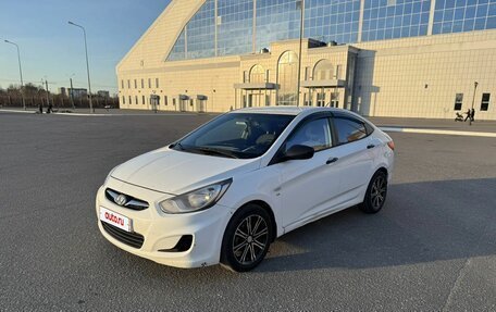 Hyundai Solaris II рестайлинг, 2013 год, 550 000 рублей, 2 фотография