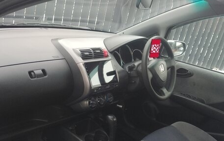 Honda Fit III, 2004 год, 380 000 рублей, 4 фотография