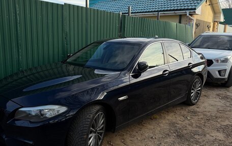 BMW 5 серия, 2011 год, 1 900 000 рублей, 2 фотография