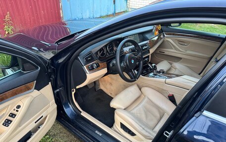 BMW 5 серия, 2011 год, 1 900 000 рублей, 3 фотография