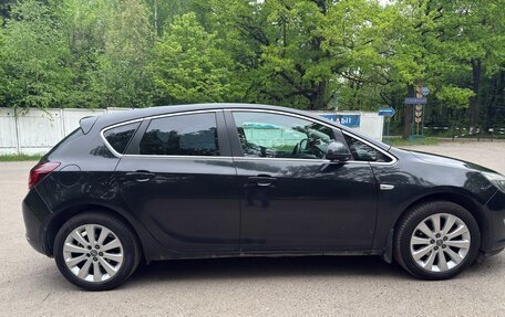 Opel Astra J, 2014 год, 935 000 рублей, 3 фотография