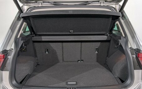 Volkswagen Tiguan II, 2018 год, 2 855 000 рублей, 17 фотография