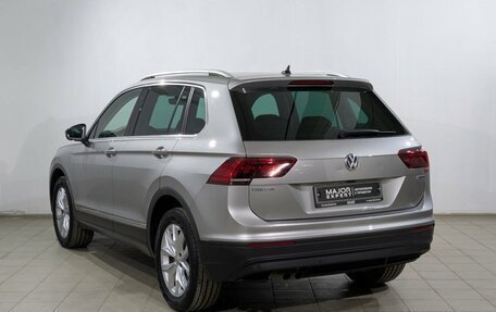 Volkswagen Tiguan II, 2018 год, 2 855 000 рублей, 30 фотография