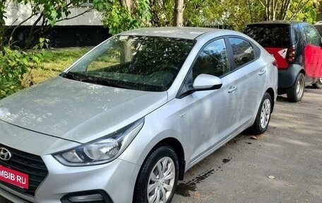 Hyundai Solaris II рестайлинг, 2017 год, 1 150 000 рублей, 2 фотография