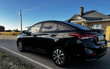 Hyundai Solaris II рестайлинг, 2018 год, 1 350 000 рублей, 3 фотография