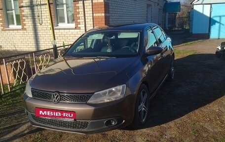 Volkswagen Jetta VII, 2011 год, 750 000 рублей, 5 фотография